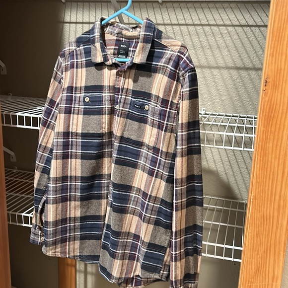 3 men’s large RVCA flannel button downs - Picture 4 of 7